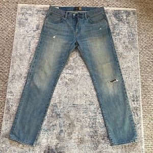 J. Crew 484 Kahara Denim size 32-30. Great condition. Limited wears